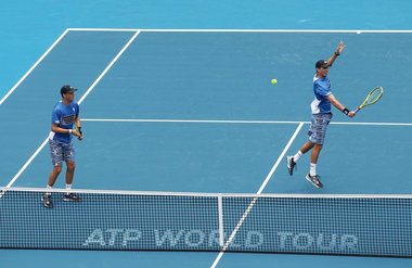 Fraţii Bryan s-au calificat pentru a zecea oară în finala de dublu de la Australian Open