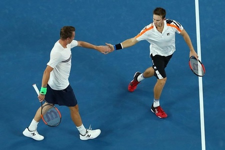 Henri Kontinen şi John Peers i-au învins pe fraţii Bryan şi au câştigat Australian Open la dublu