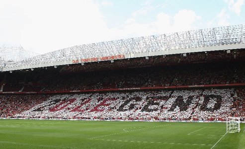 Incendiu la stadionul Old Trafford din Manchester