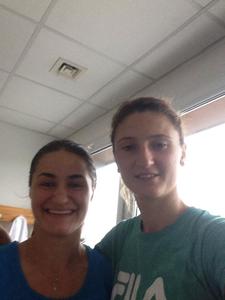 Irina-Camelia Begu şi Monica Niculescu s-au calificat în sferturile de finală ale probei de dublu de la Sankt Petersburg