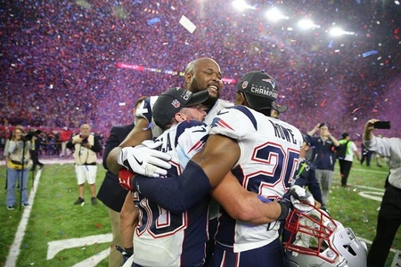 New England Patriots a câştigat a 51-a ediţie a Super Bowl, revenind spectaculos de la 3-28 în meciul cu Atlanta Falcons
