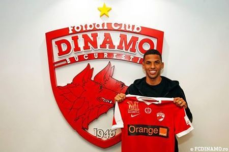 Rivaldinho a semnat un contract valabil trei ani şi jumătate cu FC Dinamo