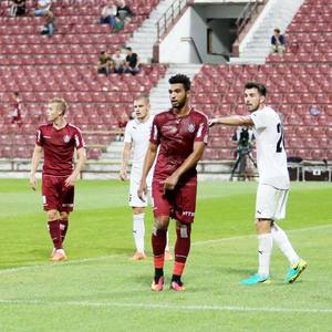 CFR Cluj a învins Gaz Metan Mediaş, scor 2-1, şi a urcat pe locul 5 în Liga I