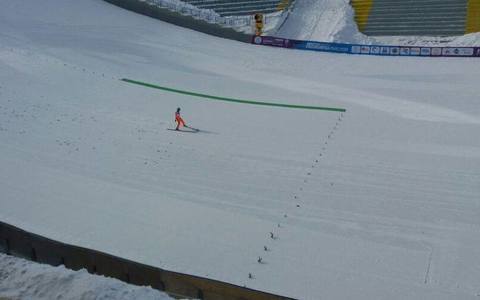 Andreea Diana Trâmbiţaş, locul 8 la sărituri cu schiurile, în cea de-a doua zi de concurs la FOTE