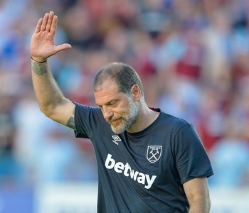 Slaven Bilici şi secundul său, amendaţi de FA pentru comportamentul la meciul cu West Bromwich