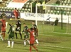 Căpitanul echipei Leyton Orient a fost suspendat şase meciuri pentru că a bruscat un copil de mingi - VIDEO