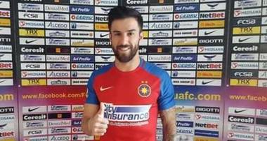 Steaua Bucureşti a învins CS Universitatea Craiova, scor 2-1, şi s-a apropiat la trei puncte de liderul FC Viitorul