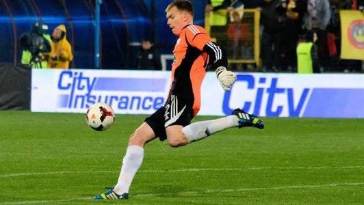 FC Dinamo l-a achiziţionat pe portarul Vitautas Cerniauskas, după accidentarea lui Laurenţiu Brănescu