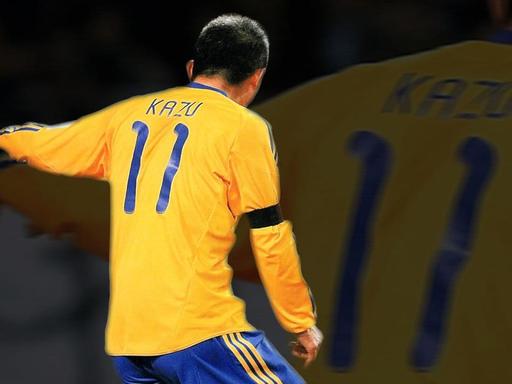 Japonezul Kazuyoshi Miura, titular la echipa Yokohama FC în ziua în care a împlinit 50 de ani