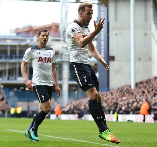 Tottenham a învins Stoke City, scor 4-0, în Premier League. Harry Kane a reuşit un hattrick