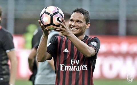 AC Milan a învins Chievo Verona, scor 3-1, şi a reuşit al treilea succes consecutiv în Serie A