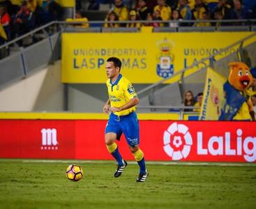 Las Palmas a învins Osasuna, scor 5-2, şi a obţinut primul succes după cinci meciuri fără victorie în Primera Division. Osasuna, a zecea partidă fără victorie