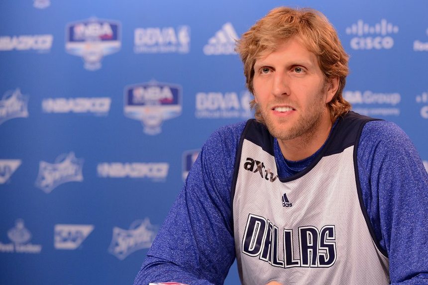 Dirk Nowitzki (Dallas Mavericks), al treilea baschetbalist din istoria NBA care înscrie 30.000 de puncte pentru o echipă