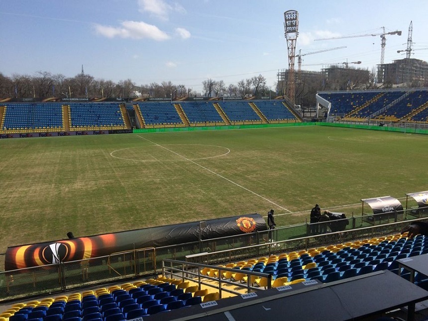 Mourinho critică starea gazonului de la Rostov: Mi-e greu să cred că vom juca pe acel teren, dacă poate fi numit astfel