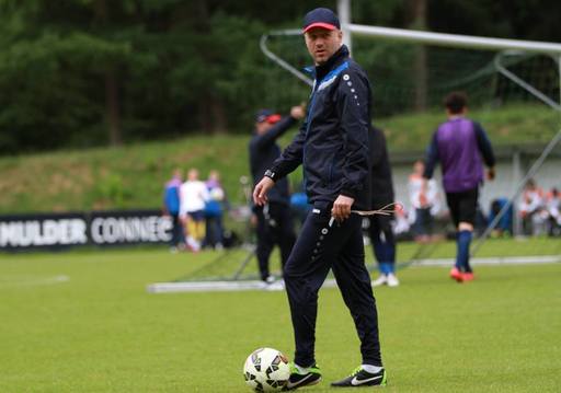Edward Iordănescu: Voi discuta cu cei de la FC Voluntari, dar prioritatea mea este să plec în străinătate