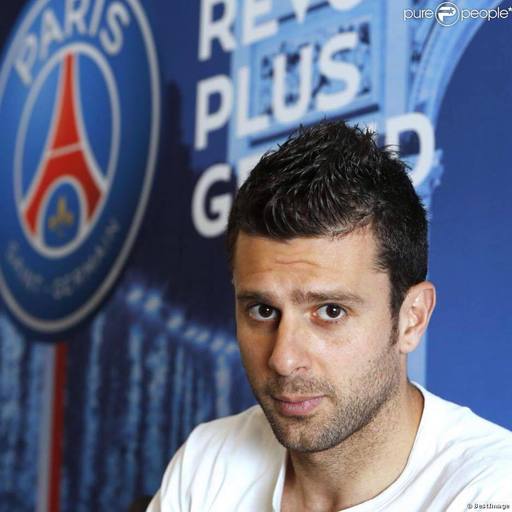 Thiago Motta a accidentat cu maşina un suporter, la revenirea echpei PSG de la Barcelona