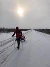 Tiberiu Uşeriu, lider la Maratonul 6633 după 330 km, deşi are degerături şi poartă patru perechi de pantaloni