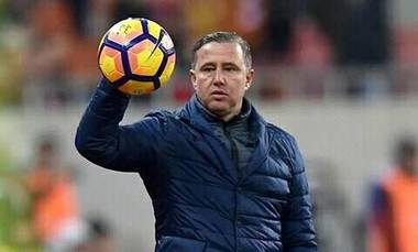 Laurenţiu Reghecampf: Tamaş nu avea voie să facă niciodată faultul acela la mijlocul terenului