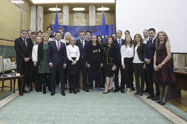Grindeanu: Domnului Dunca îi transmit că îmi doresc să vină cu un nou cadru legal legat de sport şi domnului Covaliu ca la următoarele JO să fim acolo unde am fost la Los Angeles