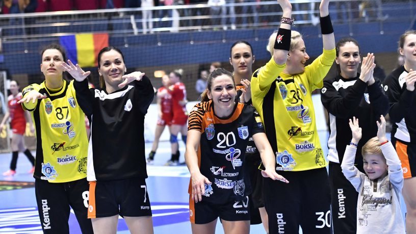 Echipa feminină CSM Bucureşti a câştigat al treilea titlu consecutiv de campioană a României la handbal
