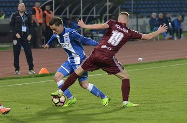 CFR Cluj a învins CS Universitatea Craiova, scor 4-1, şi a urcat pe locul doi în play-off-ul Ligii I