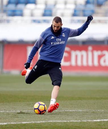 Real Madrid a învins Deportivo Alaves, scor 3-0, şi s-a distanţat la cinci puncte în fruntea Primerei Division