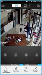 Baschetbalist din naţională, jefuit când se afla în casa din Piteşti; hoţul a fost filmat de camerele de supraveghere