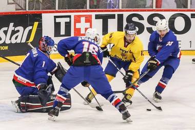 România a fost învinsă de Islanda, scor 2-0, în etapa a treia a CM de hochei pe gheaţă, grupa valorică IIA