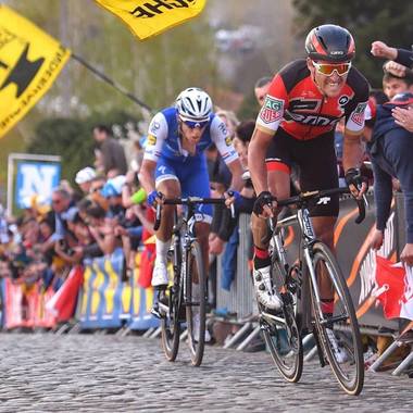 Ciclistul belgian Greg van Avermaet a câştigat în premieră cursa Paris-Roubaix