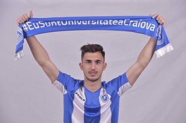 Florin Niţă l-a ajutat pe Andrei Ivan să nu-şi înghită limba la meciul CS Universitatea Craiova - FCSB
