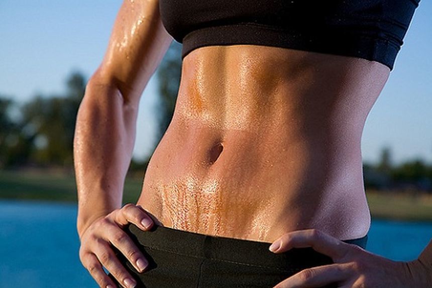 (P) Cele mai bune aparate de fitness pentru abdomen de la Sport-Mag
