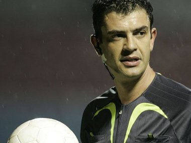 Viktor Kassai şi Gianluca Rocchi arbitrează meciurile de marţi, din sferturile de finală ale Ligii Campionilor