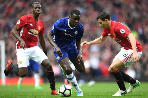 Manchester United a învins liderul Chelsea, scor 2-0, în etapa a 33-a din Premier League
