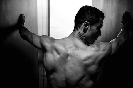 Cristiano Ronaldo ar fi plătit 375.000 de dolari unei femei pentru a scăpa de acuzaţia de viol (presă)