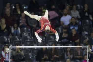 Crişan, locul 18, Cîmpian, 23, la individual-compus, la CE de gimnastică de la Cluj; Downie, medalie de aur