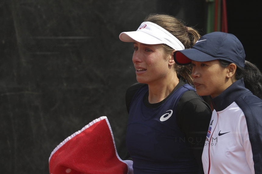 România - Marea Britanie, scor 1-1, în întâlnirea de Fed Cup, după ce Johanna Konta a învins-o pe Sorana Cîrstea. Meciul a fost marcat de incidente, jucătoarea britanică plecând plângând la vestiare