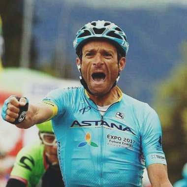 Michele Scarponi, omagiat înaintea începerii cursei clasice Liege-Bastogne-Liege