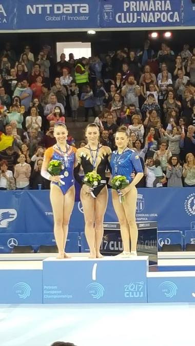 Cătălina Ponor - medalie de aur, Larisa Iordache - bronz la bârnă, la Campionatele Europene de la Cluj-Napoca