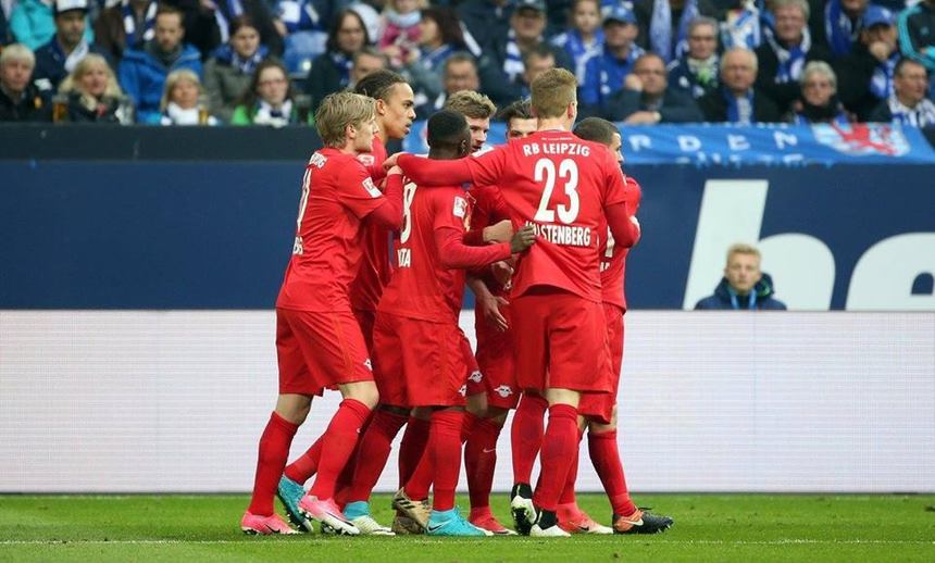 Leipzig a remizat cu Schalke 04, scor 1-1, şi şi-a consolidat poziţia a doua în clasamentul Bundesligii