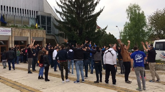 Fanii CSU Sibiu au sesizat Consiliul Naţional pentru Combaterea Discriminării, după evenimentele de la meciul cu BC Mureş Târgu Mureş