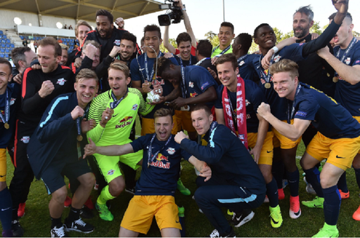 RB Salzburg a învins Benfica, scor 2-1, revenind de la 0-1, şi a câştigat UEFA Youth League