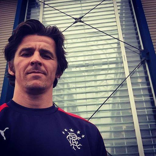 Mijlocaşul Joey Barton a fost suspendat 18 luni pentru pariuri ilcite