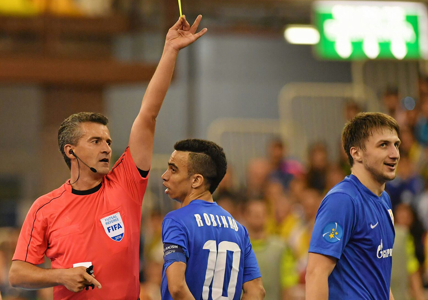 Bogdan Sorescu arbitrează finala UEFA Futsal Cup