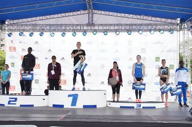 Ancuţa Bobocel a câştigat semimaratonul Bucureşti şi a stabilit un record al cursei