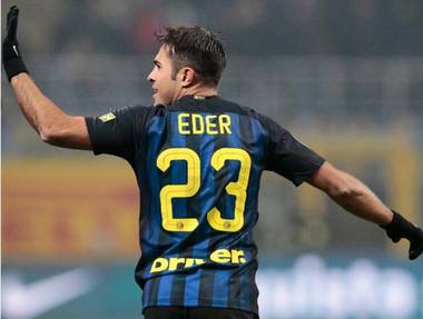 Internazionale Milano a învins Lazio Roma, scor 3-1, şi a obţinut primul succes după opt partide în Serie A