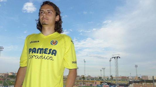 Villarreal l-a achiziţionat pe atacantul turc Enes Unal