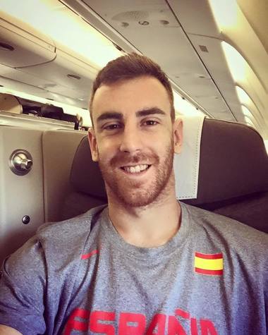 Baschetbalistul spaniol Victor Claver a fost operat la menisc şi nu va juca la Cluj-Napoca în grupa de la Euro