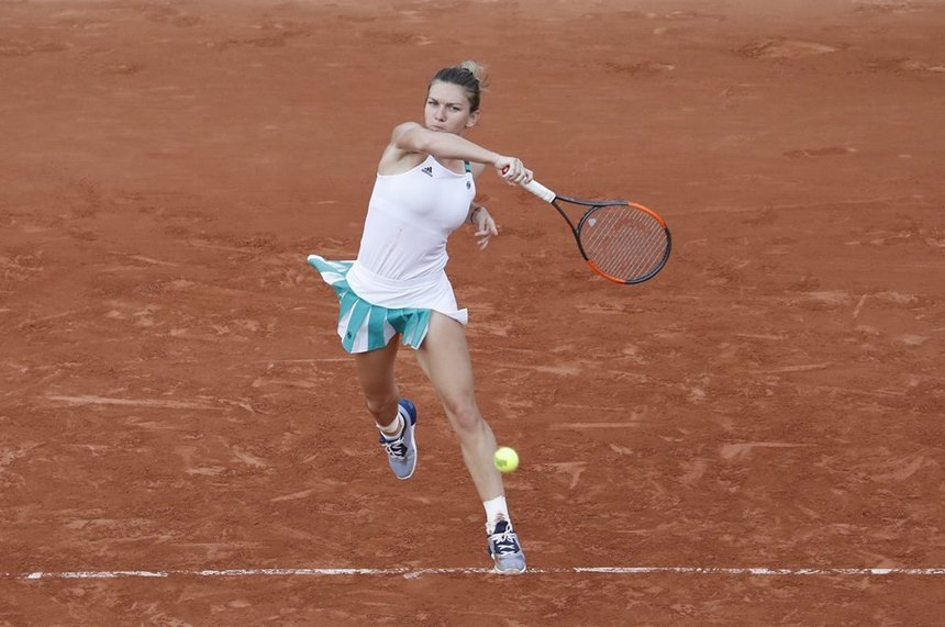 Simona Halep s-a calificat în optimile de finală ale French Open, după 6-0, 7-5, cu Daria Kasatkina