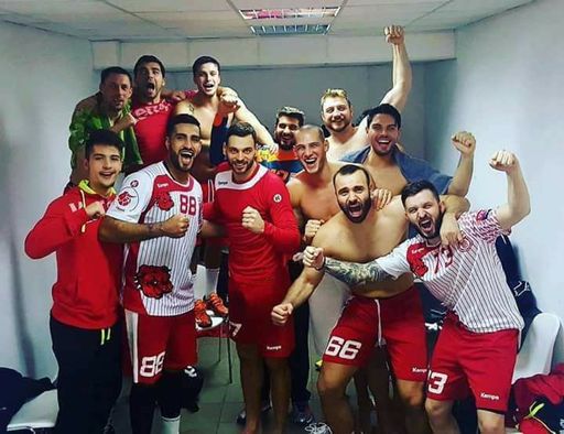 Dinamo Bucureşti şi-a păstrat titlul naţional la handbal masculin şi a reuşit eventul în premieră