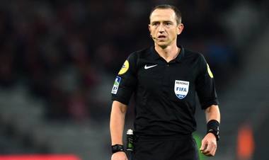 Francezul Ruddy Buquet va arbitra partida Polonia - România